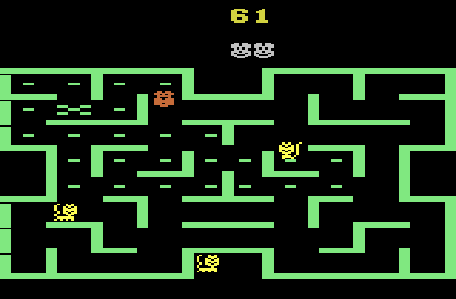 Mouse Trap Atari 2600 Screenshot: In dog form; you can chase the cats now!