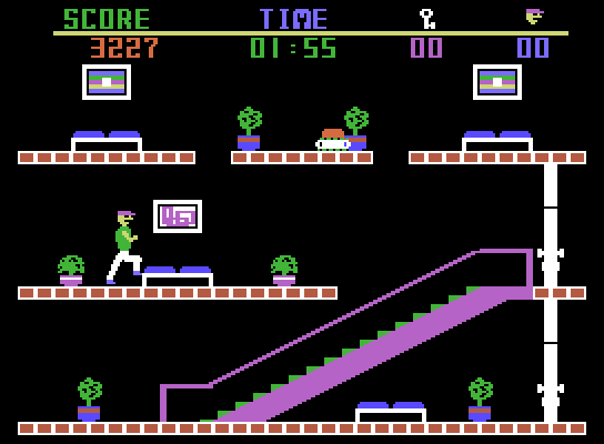 Heist, The ColecoVision Screenshot: You'll need keys to open doors...