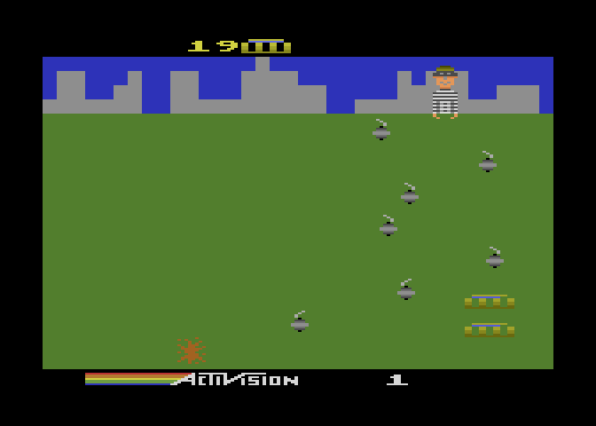 Kaboom! Atari 5200 Screenshot: Kaboom! I missed one of the bombs...
