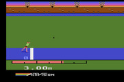 Activision Decathlon, The for Atari 2600 - Throwing the shot put.
