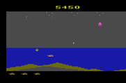 James Bond 007 for Atari 2600 - You can dive underwater to dodge attacks.