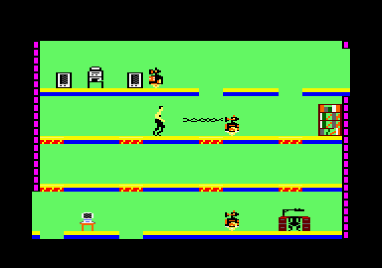 Impossible Mission Amstrad CPC Screenshot: This robot is guarding the movable platform!
