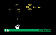 Buzz Bombers for Intellivision - Game start; here come the bees!
