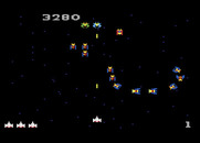 Galaga for Atari 7800 - Attackers fly in different patterns.