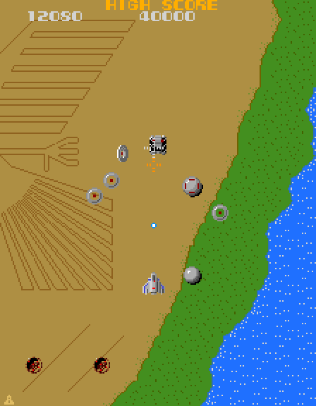 Xevious Arcade Screenshot: Targeting a tank...