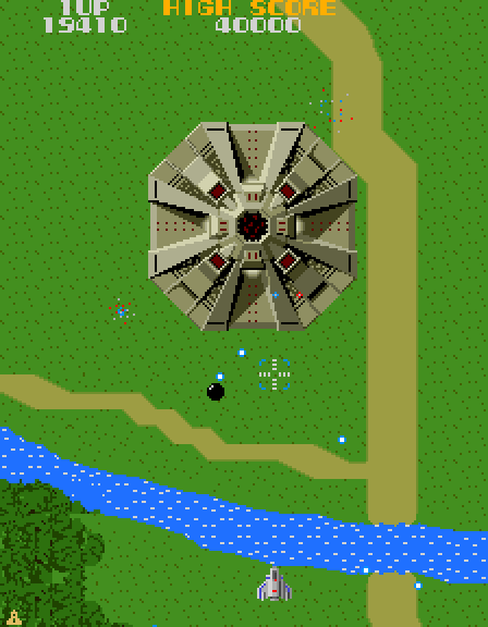 Xevious Arcade Screenshot: One of the larger enemies you'll encounter...