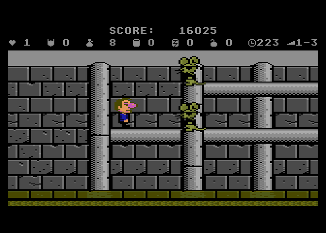 Scrapyard Dog Atari 7800 Screenshot: In the sewer...yuck!
