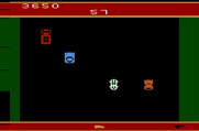 Spy Hunter for Atari 2600 - Another weapons van over to the left!