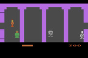 Dark Chambers for Atari 2600 - Exploring a maze...