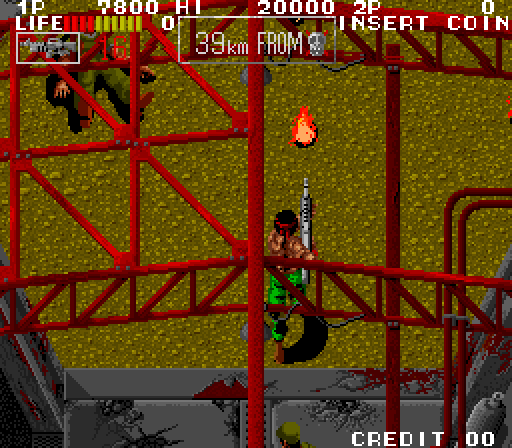 Ikari III: The Rescue Arcade Screenshot: Now I have a flame thrower!