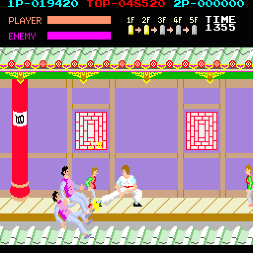 Kung-Fu Master Arcade Screenshot: Kicking opponents...