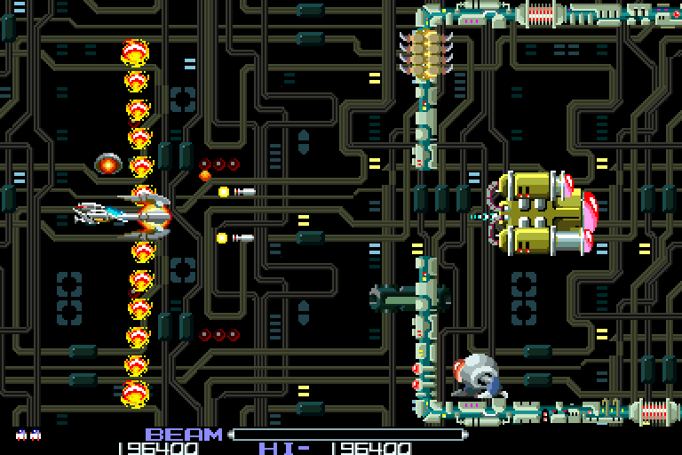 R-Type Arcade Screenshot: More narrow passages to navigate...
