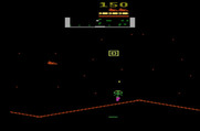Stargate for Atari 2600 - A humanoid has been capture, shoot the lander to save it!