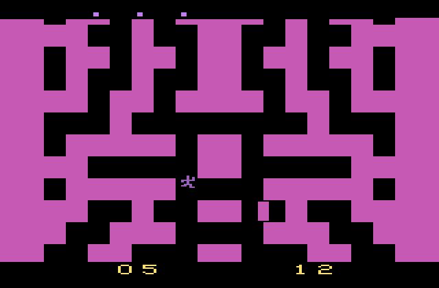 Entombed Atari 2600 Screenshot: The maze patterns start to become trickier...
