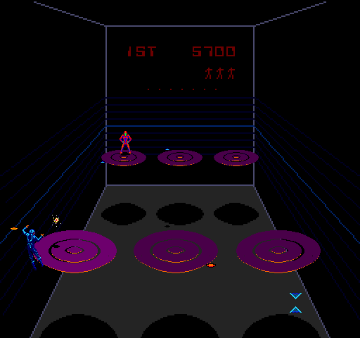 Discs of TRON Arcade Screenshot: Falling off the platform...