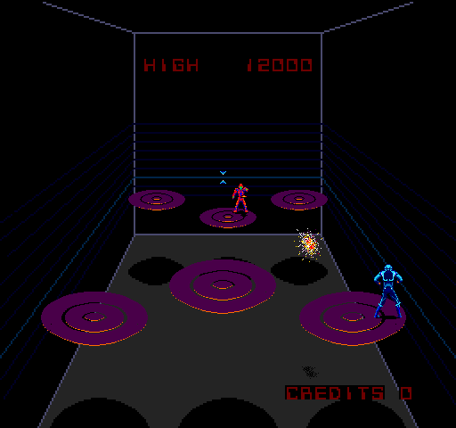 Discs of TRON Arcade Screenshot: Game demo; on tougher levels, the platforms may move up and down...