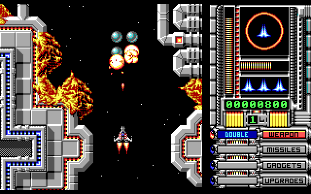 OverKill IBM PC/Compatibles Screenshot: Don't crash into walls...