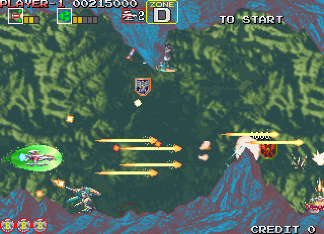 Darius Gaiden Arcade Screenshot: Don't crash into the cave walls...