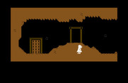 Alice in Wonderland for Commodore 64 - Hmm, what's behind that door?
