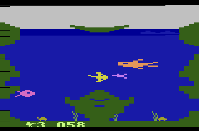 Scuba Diver Atari 2600 Screenshot: Swimming in dangerous waters...