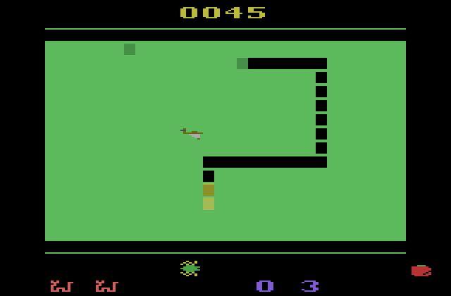 Tape Worm Atari 2600 Screenshot: Don't get hit by Beeky the bird!