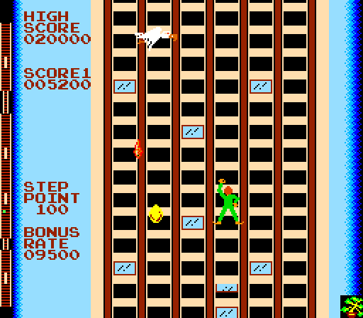 Crazy Climber Arcade Screenshot: This bird tries to drop eggs on your head!