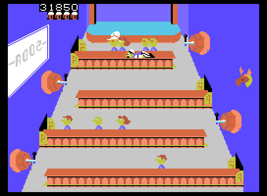 Tapper ColecoVision Screenshot: A customer shoves me along the bar as I didn't serve him in time...