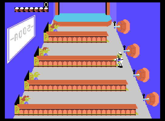Tapper ColecoVision Screenshot: Game start.