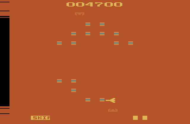 Solar Fox Atari 2600 Screenshot: Oh no, I was hit!