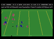 Touchdown Football for Atari 8-bit - Player passes the ball...