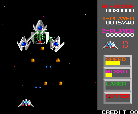 Flower Arcade Screenshot: Large opponents are numerous.