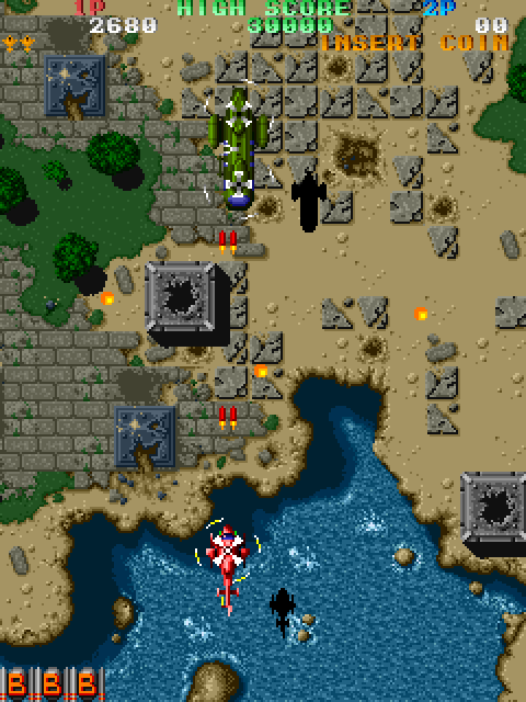 Twin Cobra Arcade Screenshot: Some opponents are tougher to destroy than others...