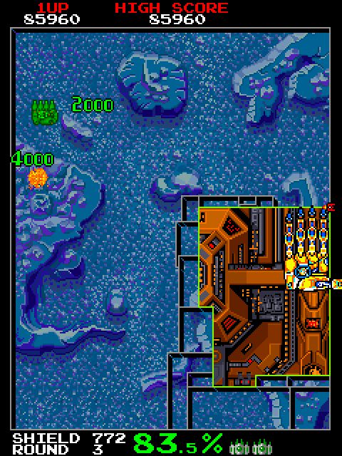 Volfied Arcade Screenshot: My opponent is now trapped...