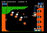 Pooyan for Apple II - Shooting balloons.