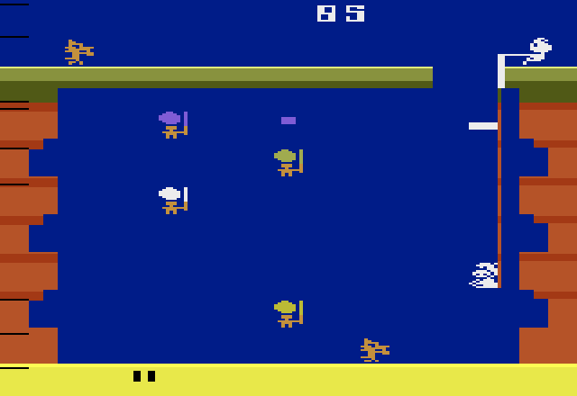 Pooyan Atari 2600 Screenshot: A wolf has landed...