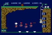 Pooyan for Atari 8-bit - On the second round the wolves float up instead of down.