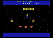 Journey Escape for Atari 2600 - Heading towards a fence...quick, better dodge it!