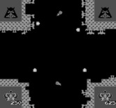 Warlords for Arcade - Gameplay; fireballs slowly destroy the castles...
