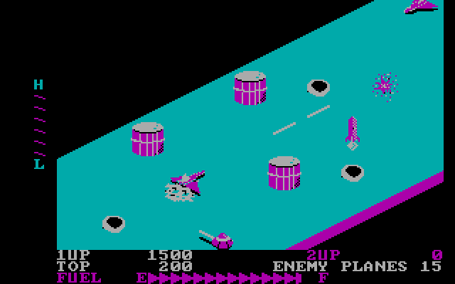 Zaxxon IBM PC/Compatibles Screenshot: Blasting enemies...