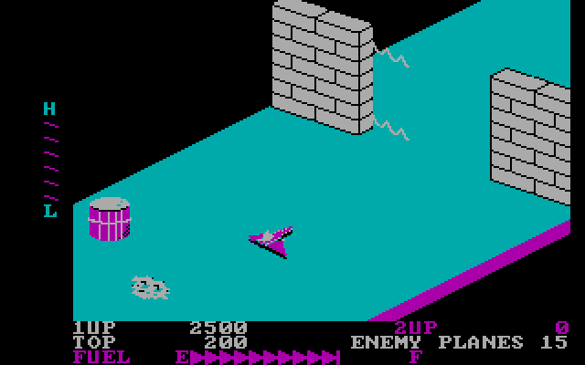 Zaxxon IBM PC/Compatibles Screenshot: Watch out for this electrified wall.