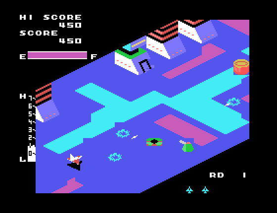 Zaxxon Sega SG-1000 Screenshot: Blast targets on the ground...