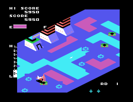 Zaxxon Sega SG-1000 Screenshot: Yikes, avoid those missiles!