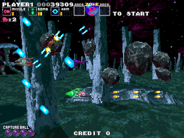 G Darius Ver.2 Arcade Screenshot: Avoid lasers and rocks...