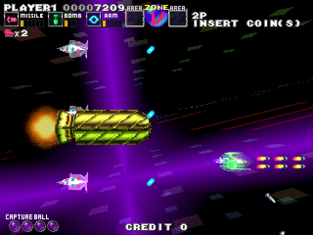 G Darius Ver.2 Arcade Screenshot: Watch out for attacks from behind!
