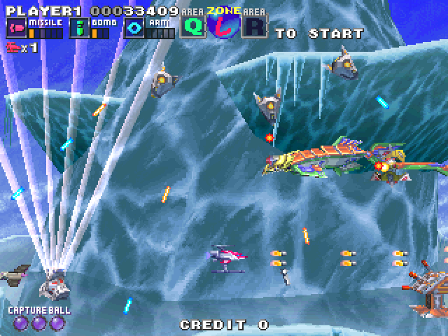 G Darius Ver.2 Arcade Screenshot: Attacks come from all directions...