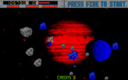 Blasteroids for Amiga - More of those annoying blue asteroids appear...