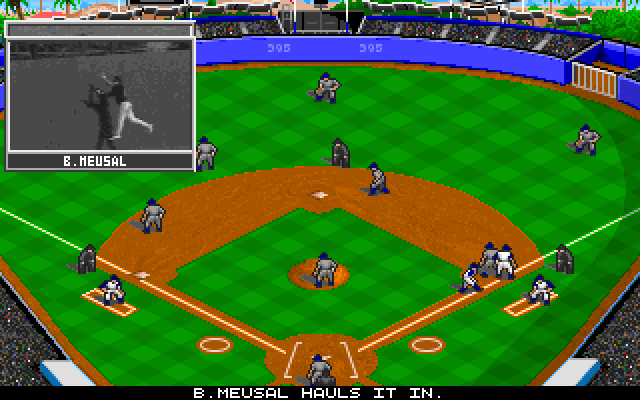 MicroLeague Baseball IV IBM PC/Compatibles Screenshot: Catching a fly ball...