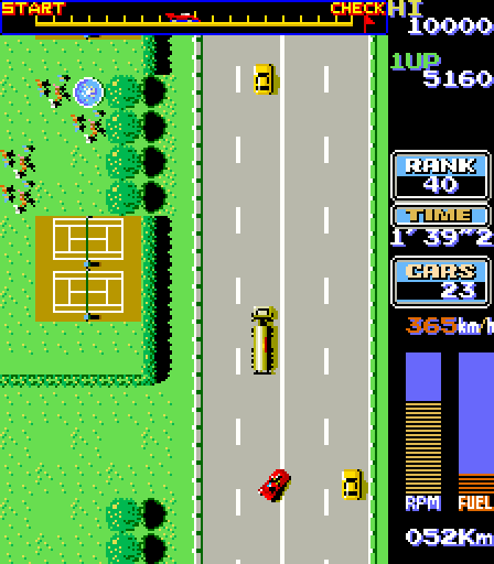 Road Fighter Arcade Screenshot: Don't hit oncoming trucks!