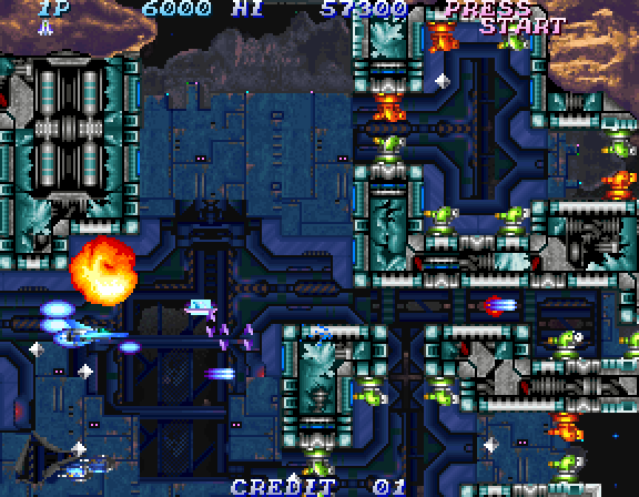 Salamander 2 Arcade Screenshot: A very narrow section; choose your path carefully!
