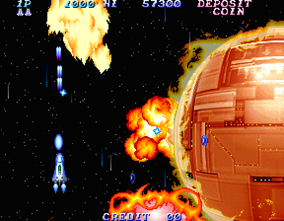 Salamander 2 Arcade Screenshot: Avoid the giant flames in this seciton.